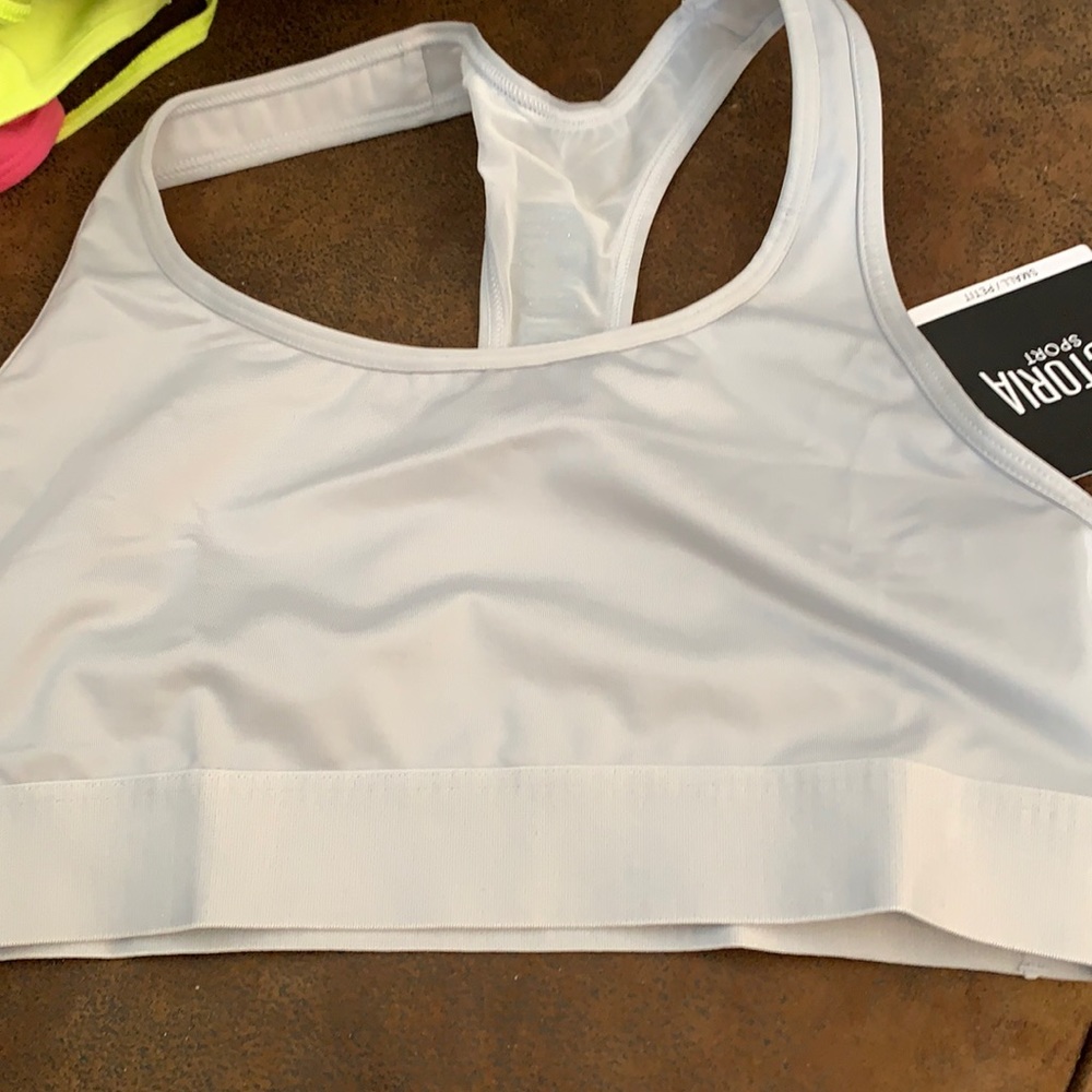 - Victoria Sport Racerback Bra SP NWT
